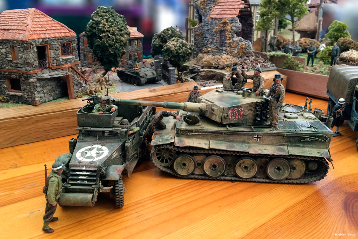 WWII Vehicles, at Exposition Figuri'Nice 2014